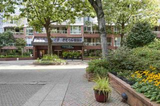 Photo 2: 314 518 MOBERLY ROAD in Vancouver: False Creek Condo for sale (Vancouver West)  : MLS®# R2404067