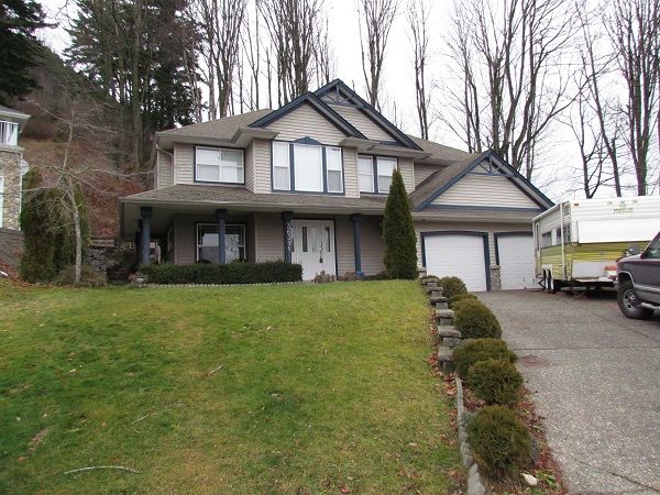 Main Photo: 36398 Samtree Place in ABBOTSFORD: House for rent (Abbotsford) 