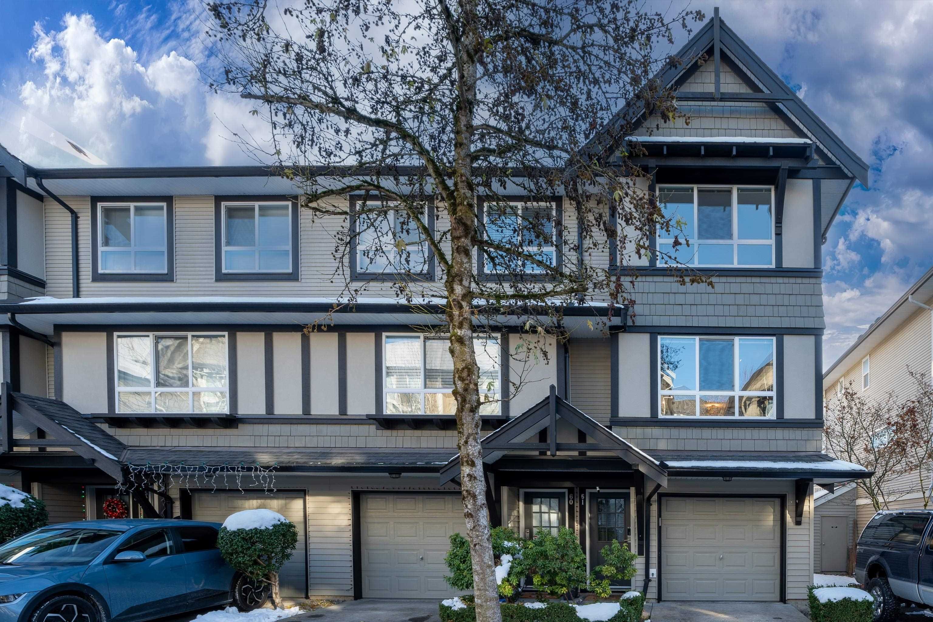 Main Photo: 61 6747 203 Street in Langley: Willoughby Heights Townhouse for sale in "Sagebrook" : MLS®# R2741713