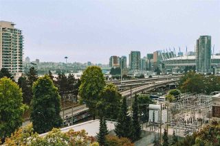 Photo 1: 702 718 MAIN Street in Vancouver: Strathcona Condo for sale in "Ginger" (Vancouver East)  : MLS®# R2525569