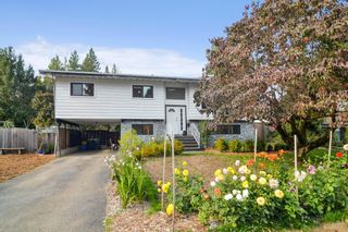 Photo 1: 4437 196A Street in Langley: Brookswood Langley House for sale : MLS®# R2623190