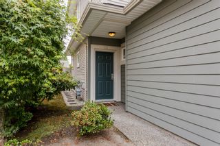 Photo 3: 23 11393 STEVESTON Highway in Richmond: Ironwood Townhouse for sale in "KINSBERRY" : MLS®# R2197437