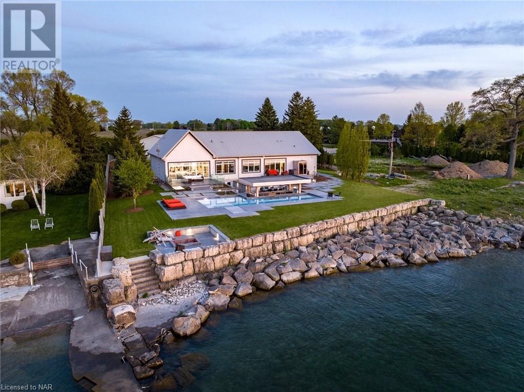Main Photo: 4 FIRELANE 4B in Niagara-on-the-Lake: House for sale : MLS®# 40416445