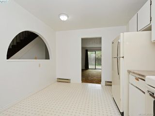 Photo 9: 2973 Almartin Pl in VICTORIA: Co Hatley Park Half Duplex for sale (Colwood)  : MLS®# 769766