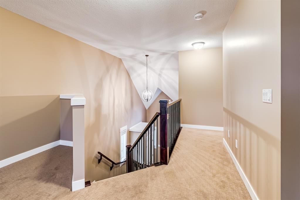 Photo 28: Photos: 228 Rainbow Falls Green: Chestermere Semi Detached for sale : MLS®# A1158715