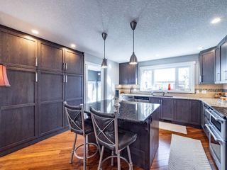 Photo 7: 327 Wascana Road SE in Calgary: Willow Park Detached for sale : MLS®# A1085818