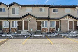 Photo 1: 288 Saddlebrook Point NE in Calgary: Saddle Ridge Row/Townhouse for sale : MLS®# A2124549