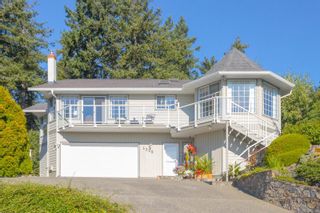 Photo 1: 1225 Tall Tree Pl in Saanich: SW Strawberry Vale House for sale (Saanich West)  : MLS®# 885986