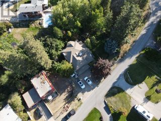 Photo 3: 304 CARMEL Crescent in Okanagan Falls: House for sale : MLS®# 10306814