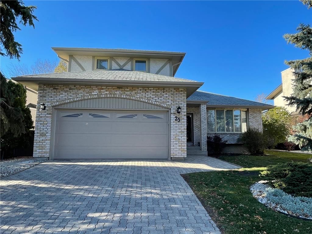 Main Photo: 25 Lindenwood Drive East in Winnipeg: Linden Woods Residential for sale (1M)  : MLS®# 202126783