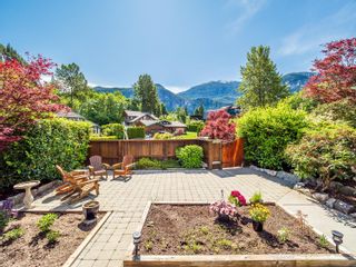 Photo 26: 1011 PANORAMA Place in Squamish: Hospital Hill House for sale in "Smoke Bluff" : MLS®# R2862936