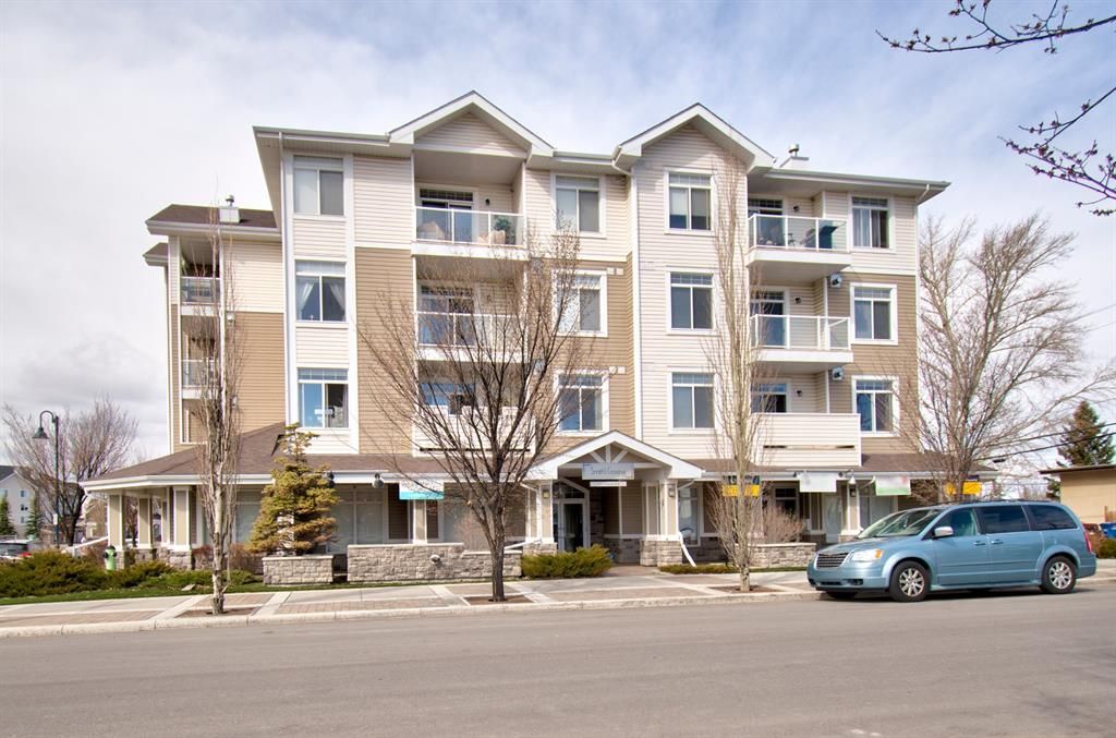 Main Photo: 304 132 1 Avenue NW: Airdrie Apartment for sale : MLS®# A1130474