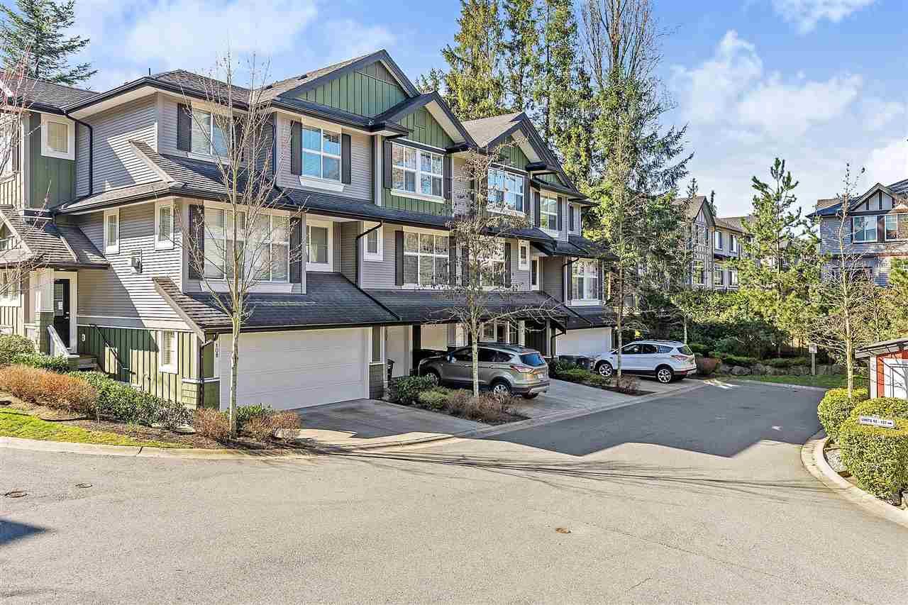 Main Photo: 110 18199 70 AVENUE in Surrey: Cloverdale BC Townhouse for sale (Cloverdale)  : MLS®# R2538166