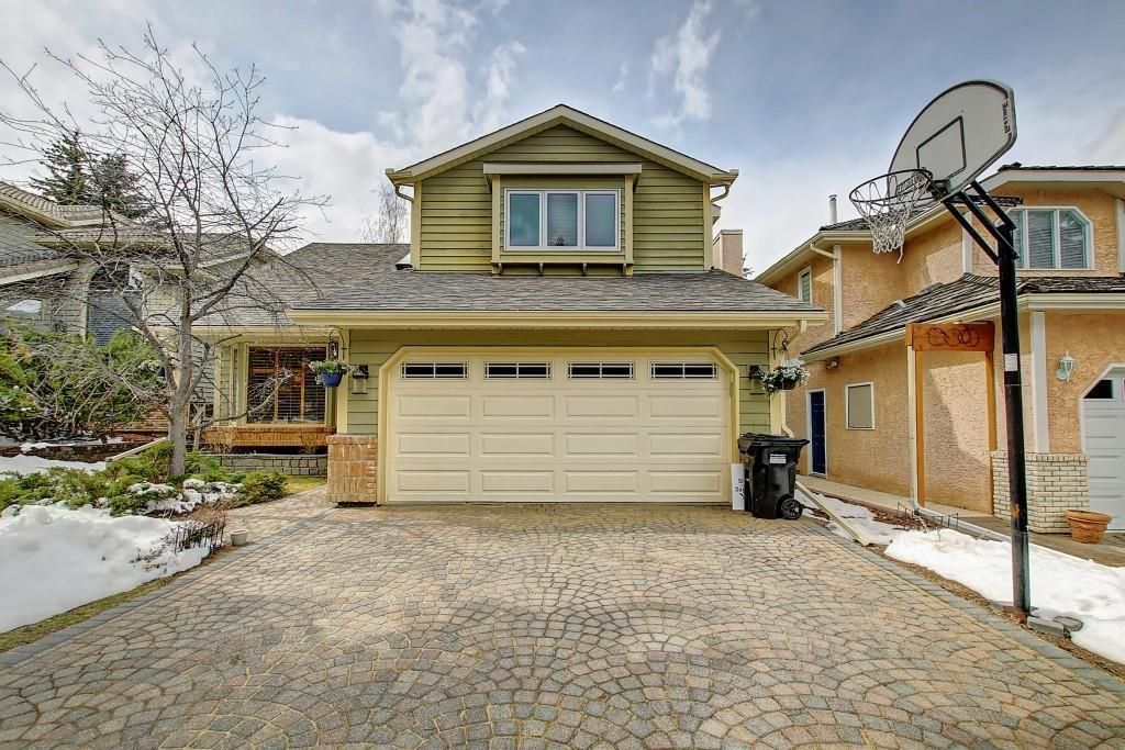 Main Photo: 153 SHAWNEE Court SW in Calgary: Shawnee Slopes Detached for sale : MLS®# C4242330