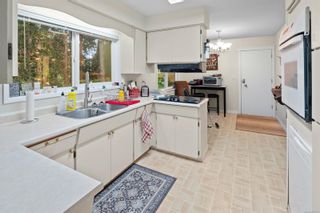 Photo 8: 7325 Chatwell Dr in Central Saanich: CS Saanichton House for sale : MLS®# 918710