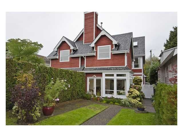 FEATURED LISTING: 3125 5TH Avenue West Vancouver
