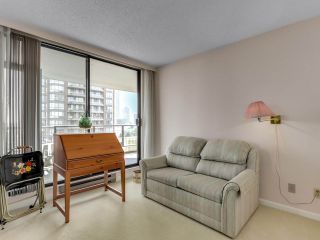 Photo 15: 901 6152 KATHLEEN Avenue in Burnaby: Metrotown Condo for sale in "THE EMBASSY" (Burnaby South)  : MLS®# R2568817