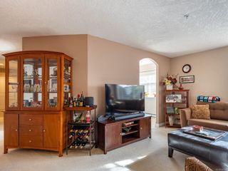 Photo 9: 101 2318 James White Blvd in Sidney: Si Sidney North-East Condo for sale : MLS®# 927340