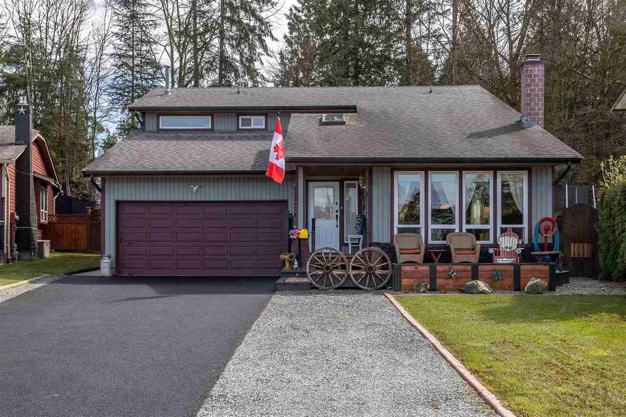 Main Photo: 19650 50A AVENUE in Langley: Langley City House for sale : MLS®# R2449912