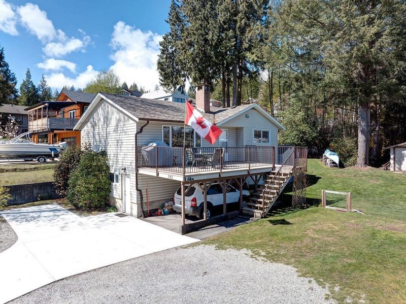 FEATURED LISTING: 542 HARVEY Road Gibsons