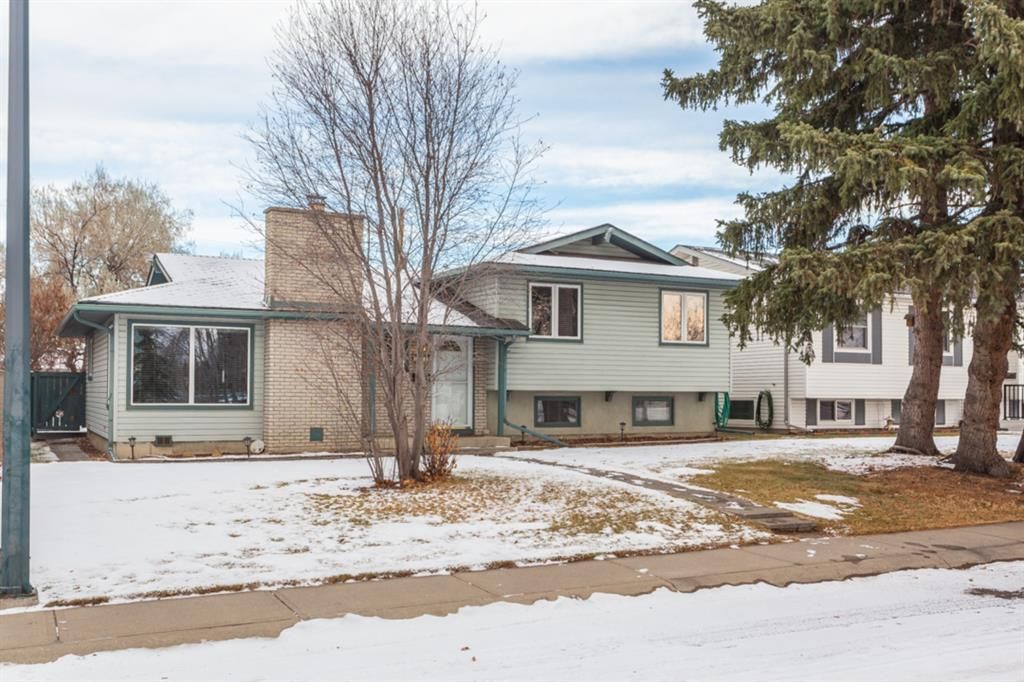 Main Photo: 608 Willacy Drive SE in Calgary: Willow Park Detached for sale : MLS®# A1050257