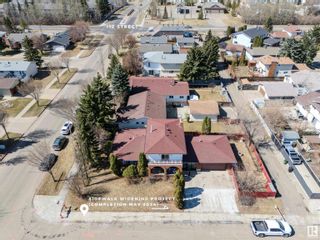 Main Photo: 17104 111 Street in Edmonton: Zone 27 House for sale : MLS®# E4383911