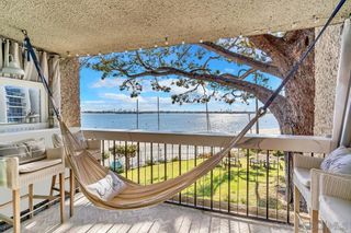 Main Photo: PACIFIC BEACH Condo for sale : 2 bedrooms : 3940 Gresham Street #121 in San Diego