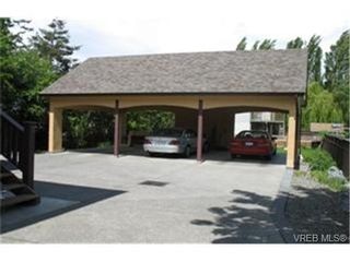 Photo 2: A 527 Langford St in VICTORIA: VW Victoria West Condo for sale (Victoria West)  : MLS®# 469335