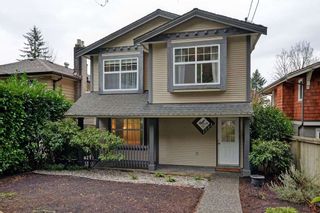 Photo 1: 1553 BURRILL AVENUE in North Vancouver: Lynn Valley House for sale : MLS®# R2037450