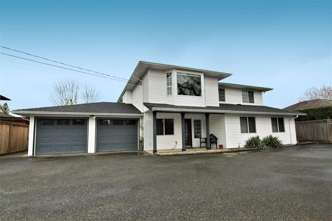 Main Photo: 12236 MCMYN Avenue in Pitt Meadows: Mid Meadows House for sale in "SOMMERSET" : MLS®# R2253443