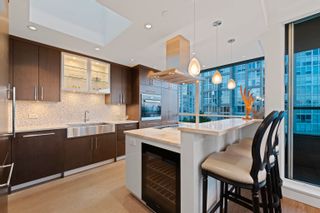 Photo 11: 1006 1288 MARINASIDE Crescent in Vancouver: Yaletown Condo for sale (Vancouver West)  : MLS®# R2899053