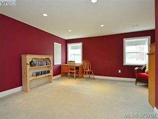 Photo 17: 3544 Cardiff Pl in VICTORIA: OB Henderson House for sale (Oak Bay)  : MLS®# 754306