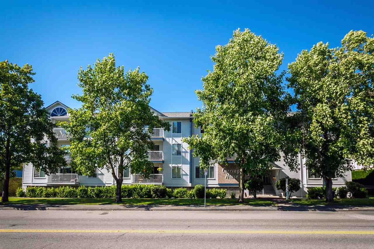 Main Photo: 202 17695 58 Avenue in Surrey: Cloverdale BC Condo for sale in "Carriage House" (Cloverdale)  : MLS®# R2094309