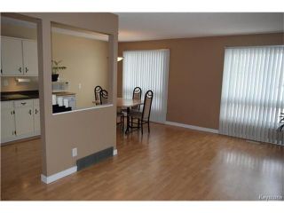 Photo 3: 54 East Lake Drive in Winnipeg: Waverley Heights Residential for sale (1L)  : MLS®# 1705746