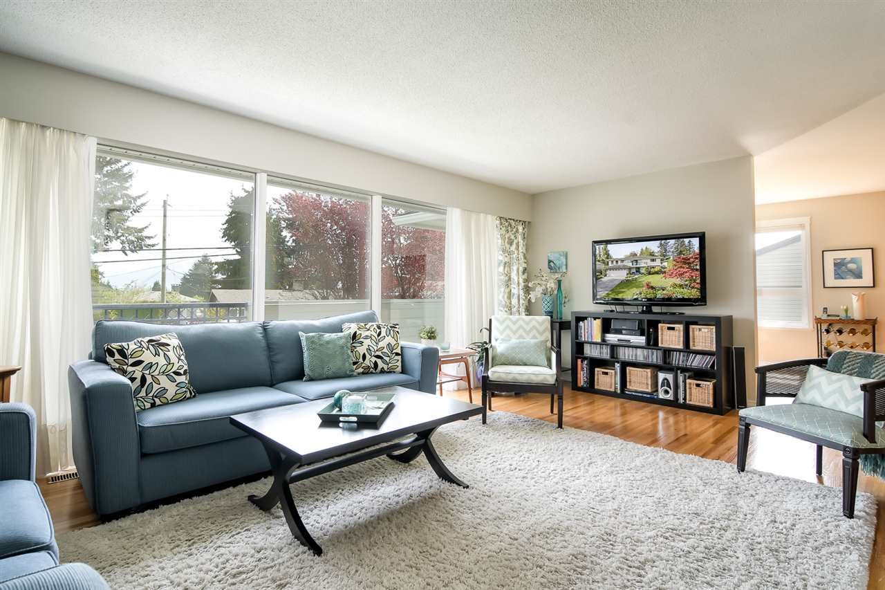 Main Photo: 2144 AUDREY Drive in Port Coquitlam: Mary Hill House for sale in "Mary Hill" : MLS®# R2287535
