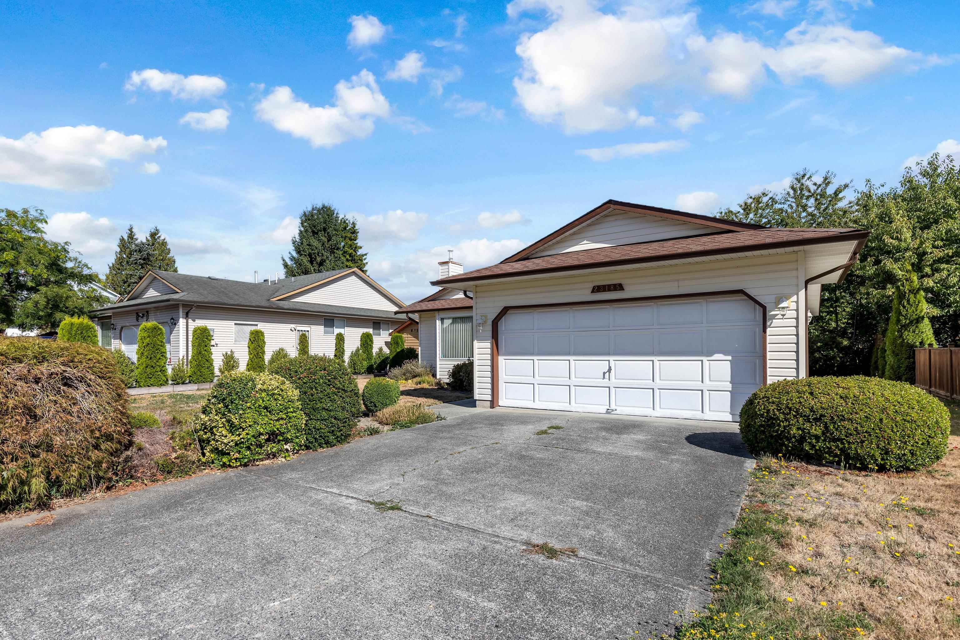 Main Photo: 23185 124A Avenue in Maple Ridge: East Central House for sale : MLS®# R2843997