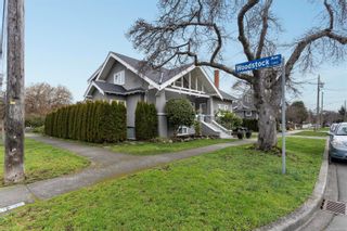 Photo 3: 62 Cambridge St in Victoria: Vi Fairfield West Single Family Residence for sale : MLS®# 967926