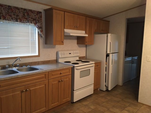 Photo 3: Photos: 22 654 NORTH FRASER Drive in Quesnel: Quesnel - Town Manufactured Home for sale in "RIVER WALK MANUFACTURED HOME PARK" (Quesnel (Zone 28))  : MLS®# R2533387