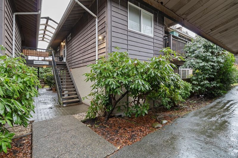 FEATURED LISTING: 415 - 555 28TH Street West North Vancouver