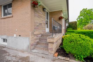Photo 4: 872 Modlin Road in Pickering: Bay Ridges House (Bungalow) for sale : MLS®# E6034192