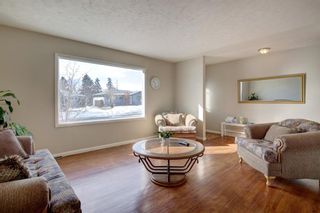Photo 3: 24 Hyslop Drive SW in Calgary: Haysboro Detached for sale : MLS®# A1080957