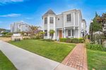 Main Photo: PACIFIC BEACH Townhouse for sale : 3 bedrooms : 1225 Reed Ave in San Diego