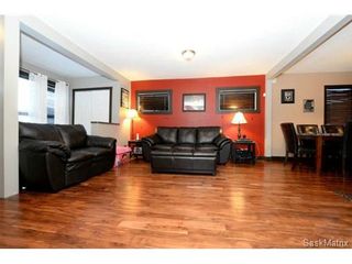 Photo 3: 370 TORONTO Street in Regina: Churchill Downs Single Family Dwelling for sale (Regina Area 03)  : MLS®# 522528