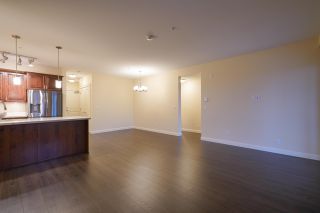 Photo 9: 408 8561 203A Street in Langley: Willoughby Heights Condo for sale in "Yorkson Park" : MLS®# R2747912