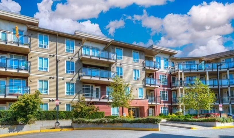 Main Photo: D113 20211 66 Avenue in Langley: Willoughby Heights Condo for sale in "ELEMENTS" : MLS®# R2823177