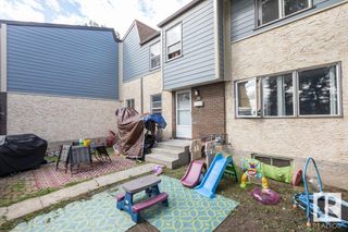 Photo 19: 39 WILLOWDALE Place in Edmonton: Zone 20 Townhouse for sale : MLS®# E4308608
