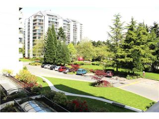 Photo 9: 302 4194 MAYWOOD Street in Burnaby: Metrotown Condo for sale in "PARK AVENUE TOWERS" (Burnaby South)  : MLS®# V1063946
