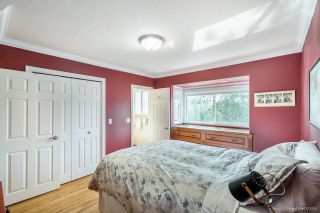 Photo 11: 248 HARVARD Drive in Port Moody: College Park PM House for sale : MLS®# R2863245