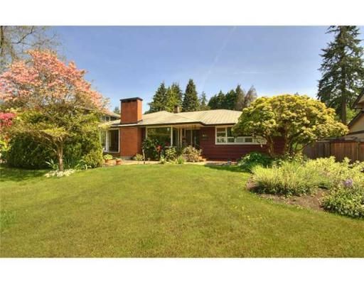 Main Photo: 635 BURLEY DR in West Vancouver: House for sale : MLS®# V829621