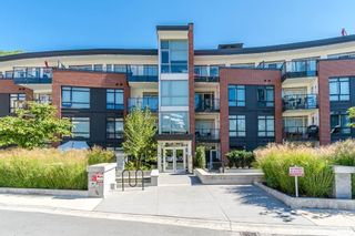 Photo 1: 224 22 E ROYAL Avenue in New Westminster: Fraserview NW Condo for sale in "The Lookout" : MLS®# R2540226